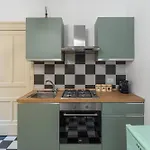 Iris E Petros Apartman Szirakúza