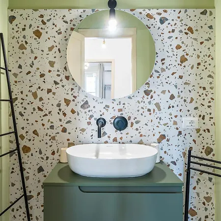 Iris E Petros 公寓