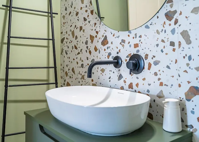 Iris E Petros 아파트 *