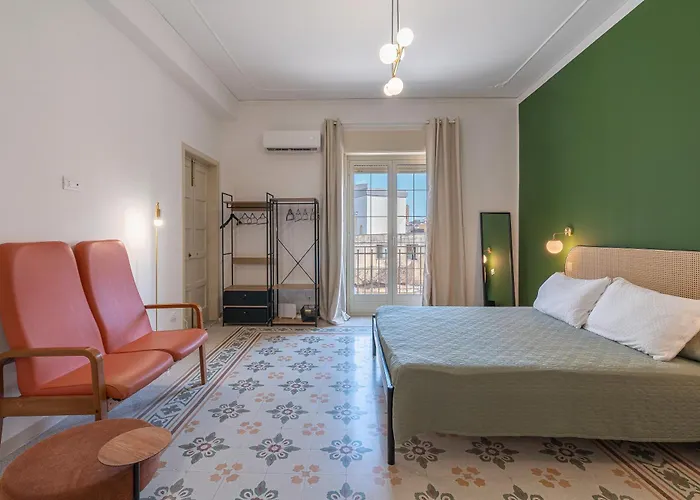 Iris E Petros 시라쿠사