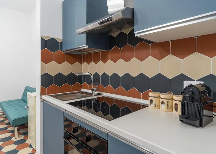 아파트 Iris E Petros *