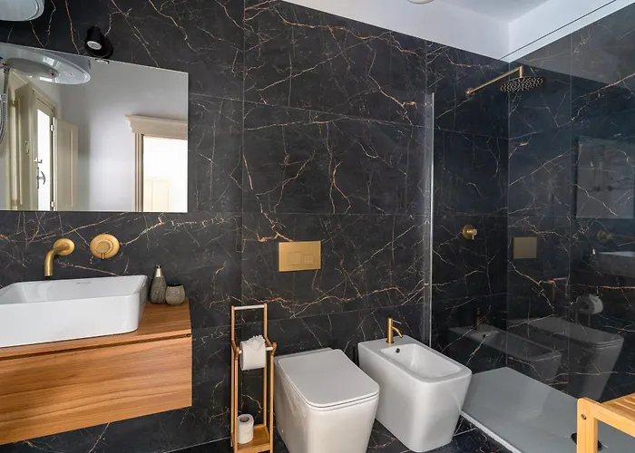 아파트 Iris E Petros *